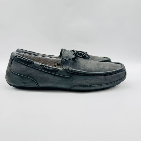 UGG Shoes Mens 12 Black Leather Loafers Chester Sherpa Lined Driving Slippers - Picture 1 of 11